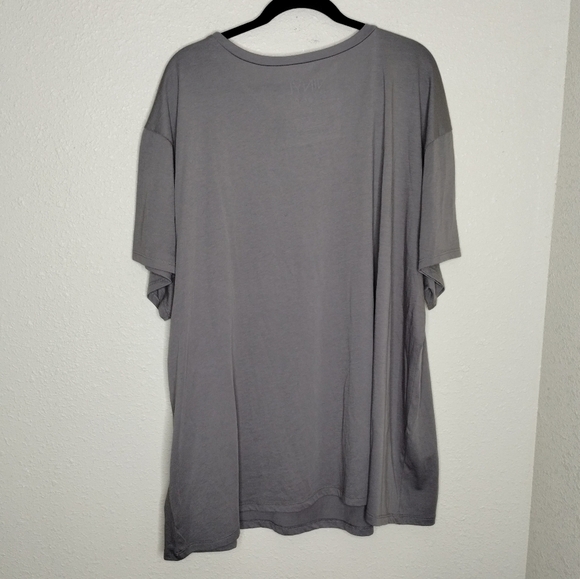 Torrid Journey Relaxed Fit Cotton Yoke Slash Band Tee Size 4X - Picture 4 of 7